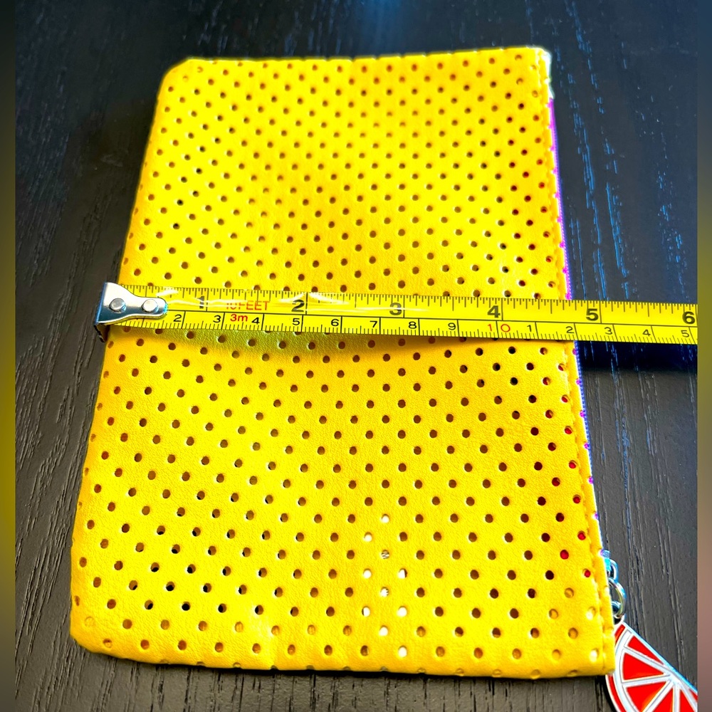 Ipsy Glambag in Yellow Mesh & Pink Accents, NEW Never Used - Picture 4 of 5